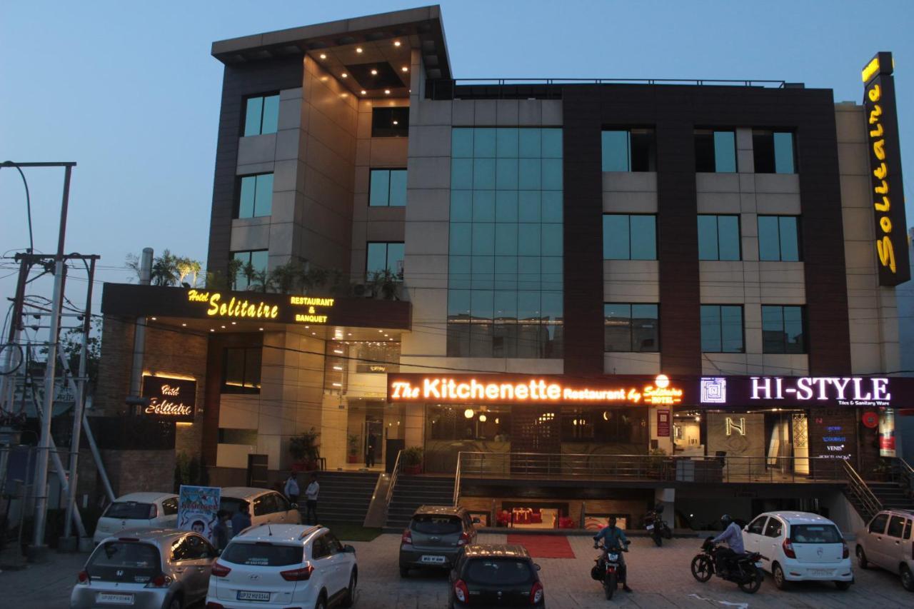 Hotel Solitaire Chinhat Eksteriør billede